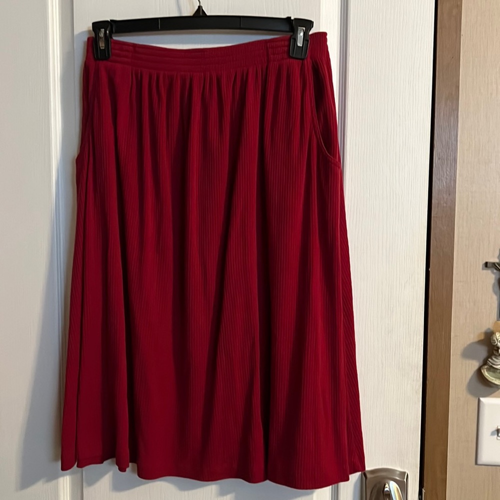 Only Necessities Red Skirt size Large A310